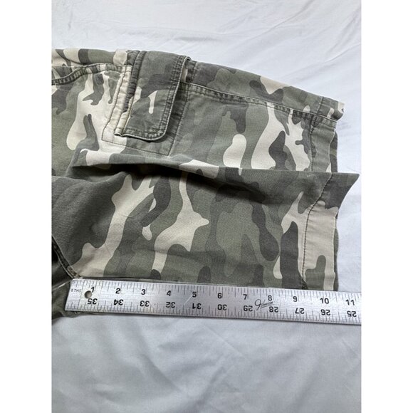 Roundtree & Yorke Camo Cargo Shorts Casuals Men's 42W Classic Fit 10" Inseam - Picture 8 of 9